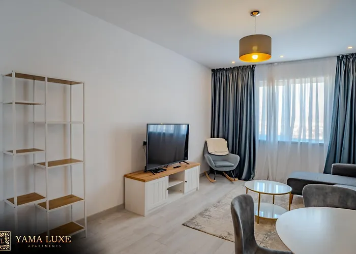 Yamaluxe Apartments - Silent & Warm With Many Facilities