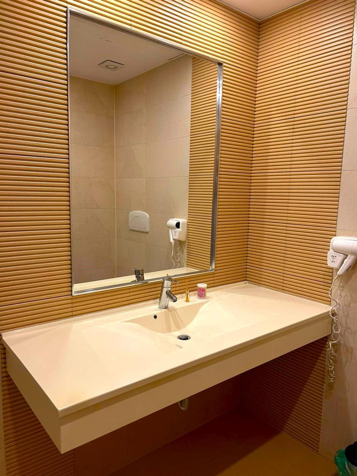 Yamaluxe - Silent & Warm With Many Facilities דירה *